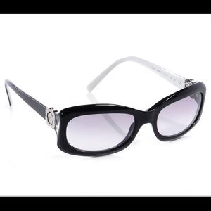 Chanel sunglasses 5127.